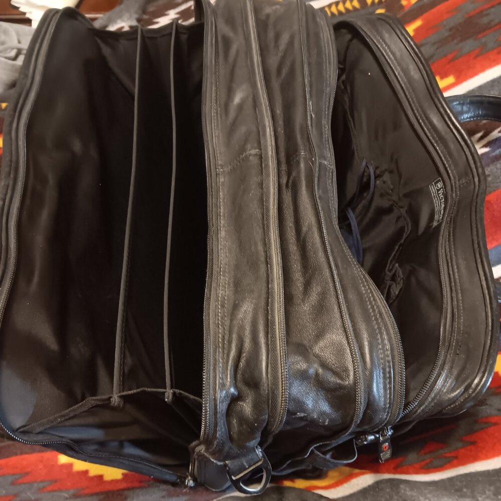 Briefcase - Picture 3 of 6